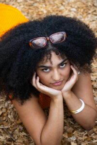 5 Signs You’re Pretending to Be Content in Your Singleness (How to Move to True Contentment Instead)